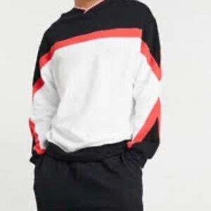 Forever 21 cropped Long sleeve sweatshirt size small